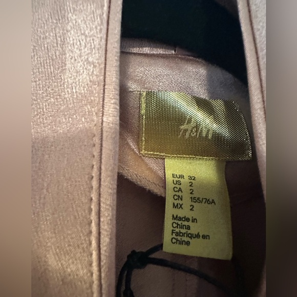 H&M Satin Blush Pink Robe - Brand New No Tag, Size 32 - Picture 2 of 4